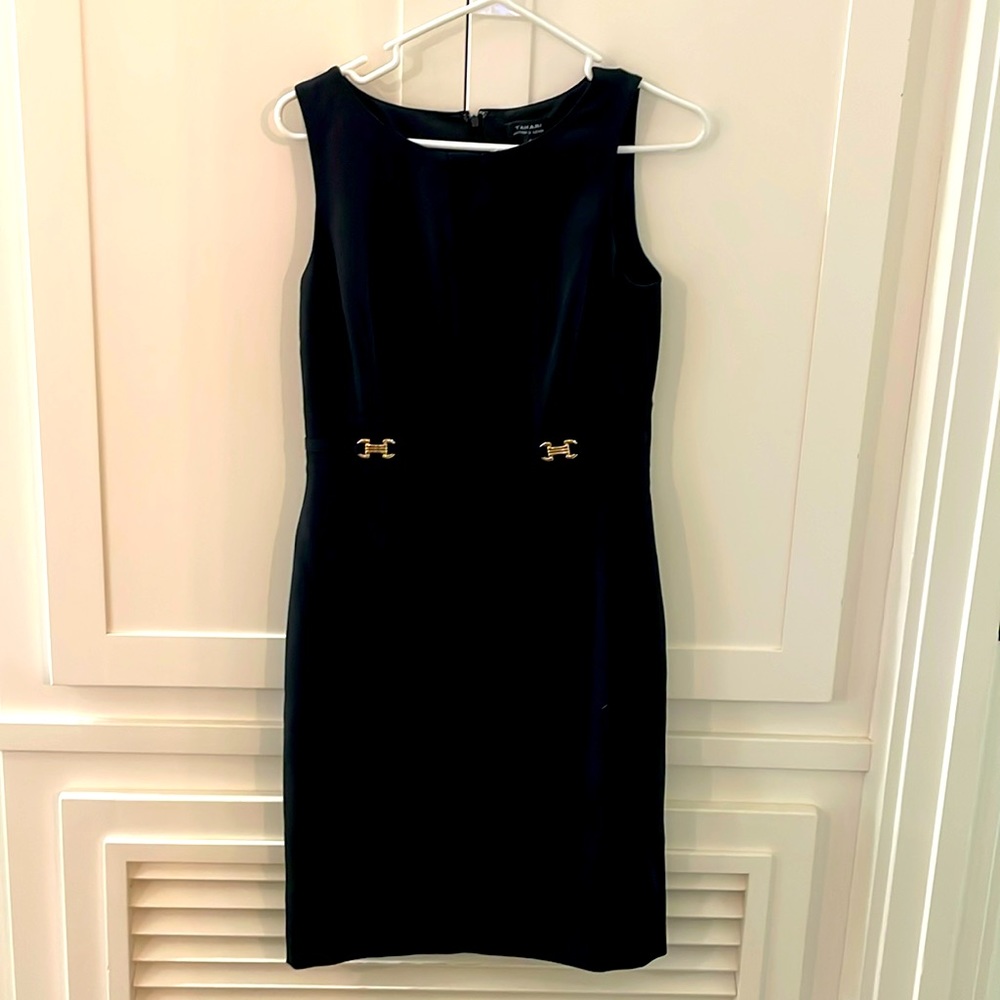 Tahari black short sleeve dress
